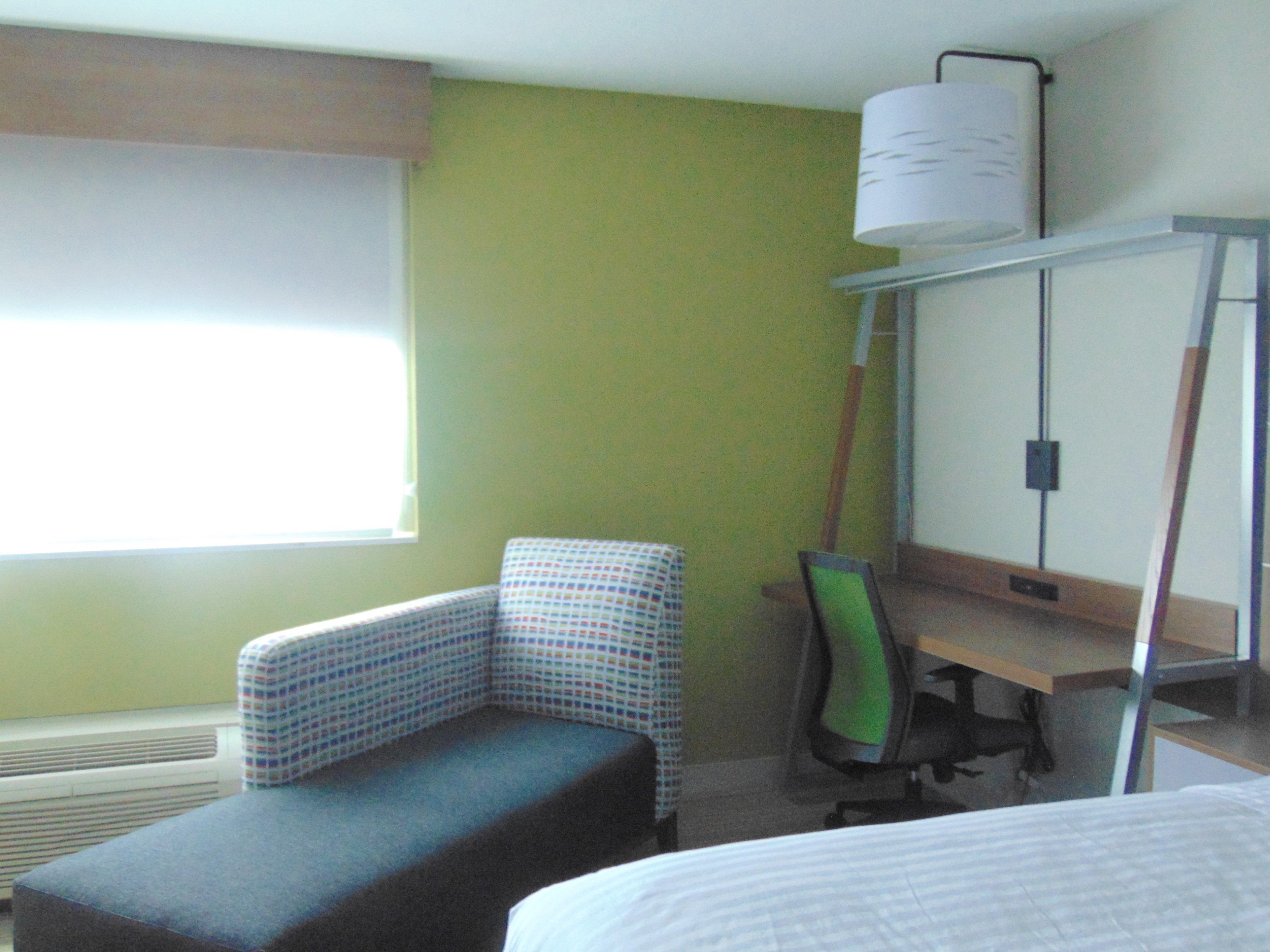 Holiday Express & By Ihg Hotel